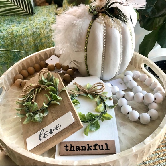 New! “Thankful” White Chunky Wood Beaded Tag - Picture 3 of 7
